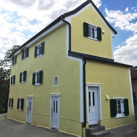Haus Am Eck - Gaestehaus Und Appartements Altötting Exteriér fotografie